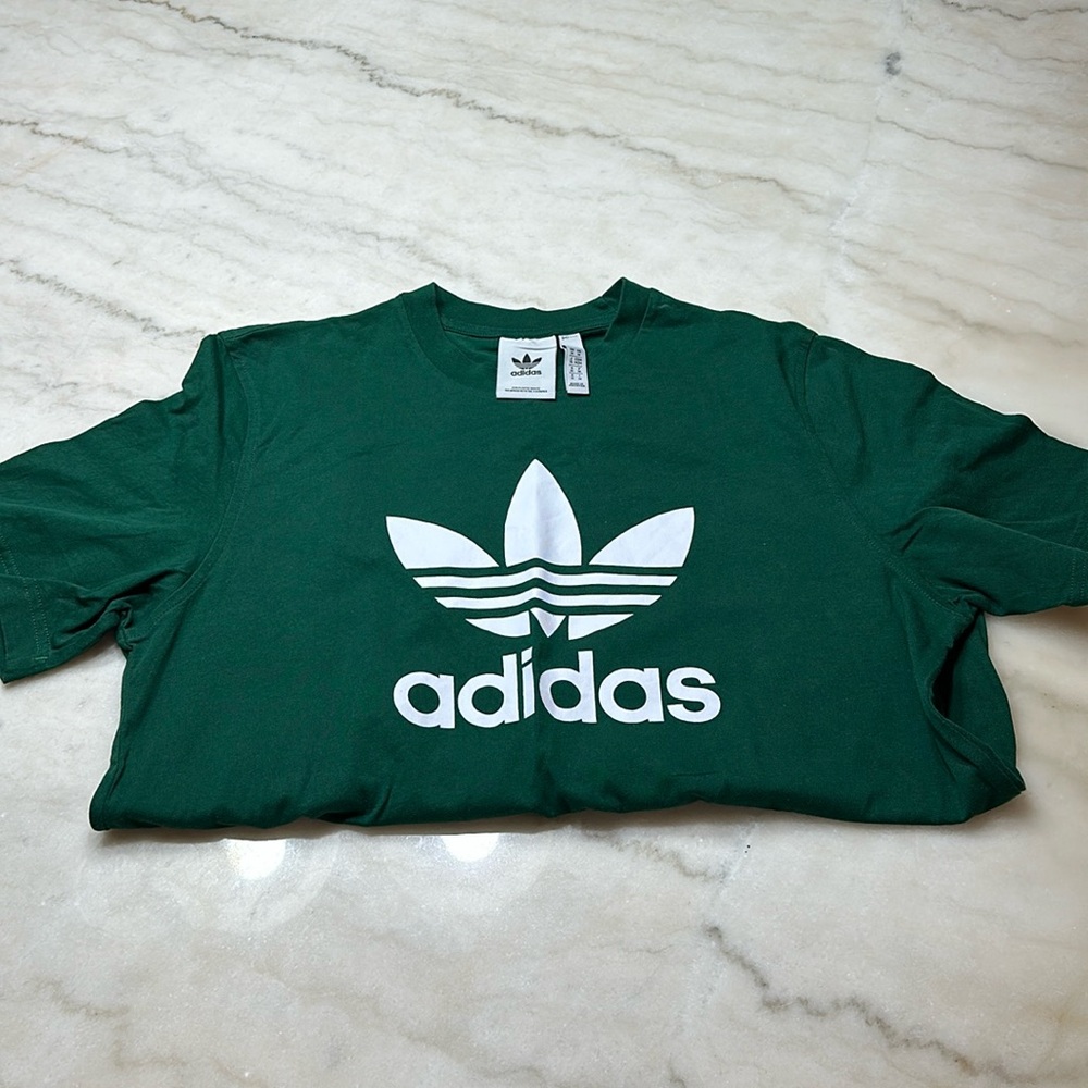 Adidas tshirt
